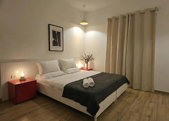 Patricia Center Hotel *