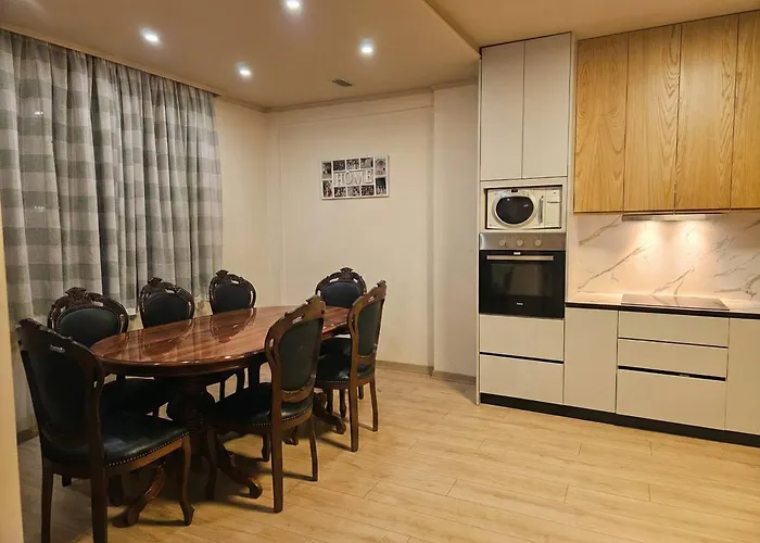 Patricia Center ティラナ